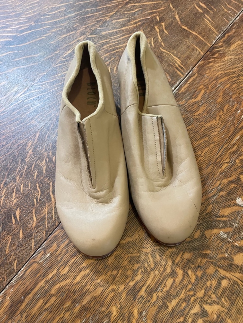 Bloch Cream Leather Slip-On Tap Shoes